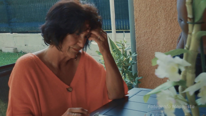 fotografo-masajista: La mamie française joue des mots croisés et finit par...
