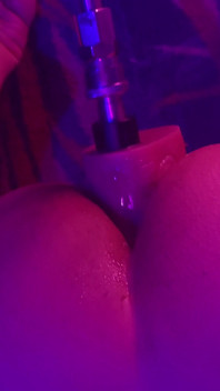 J’adore jouer avec mon gode