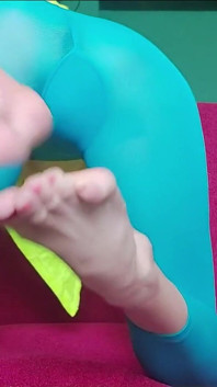 Fetiche por pés, fetiche por pés, fetiche por leggings, fetiche por milf - I'm Your Fetiche - Ginnagg