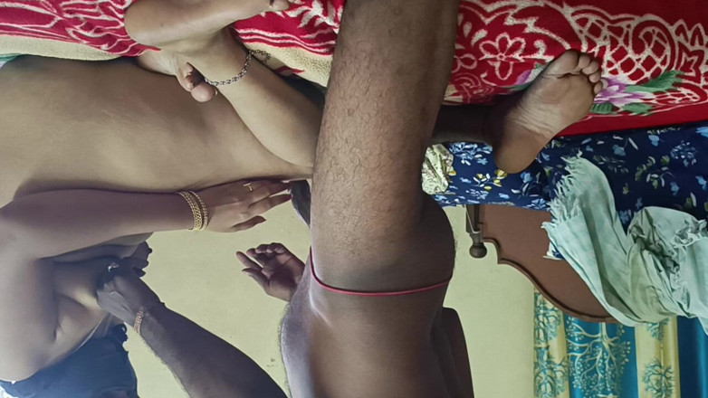 Decent couples: Desi Stepmom Seduced Stepson with Secret Oil Massage in Her...