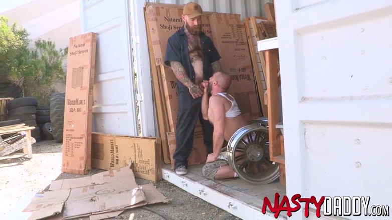 Nasty Daddy: NASTYDADDY - Donnie Argento usta zalana przez hunk Jack Dixon