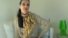 Lady Victoria Valente: Bär en sidenhalsduk och onanera framför mig, Lady Victoria Valente