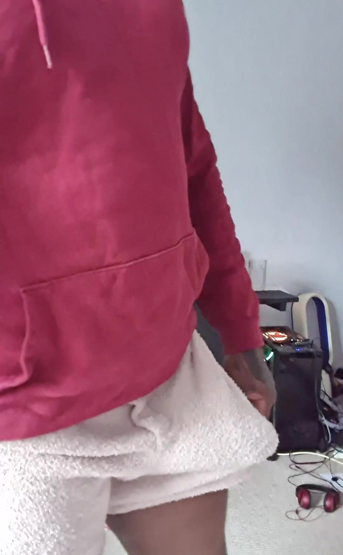 Amadeus: Iubesc aceste pantaloni scurți de plus de la Jjmalibu