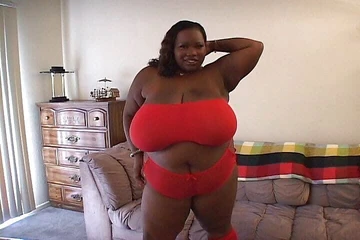 Perv Milfs n Teens: Chubby Boobs Long for Love, Deep Between Their Thick Thighs