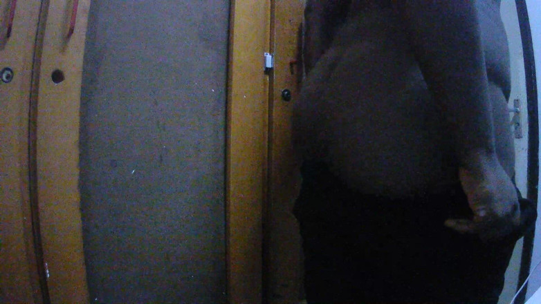 Livetopmodels: Pointing My Virgin Ass During Video Call