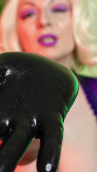 WICHsanleitung, cEI domina-video, latex-herrin arya grander