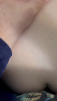 Spontan sex mellan ett ryskt par. Verkligt sex. Flicka utan smink.