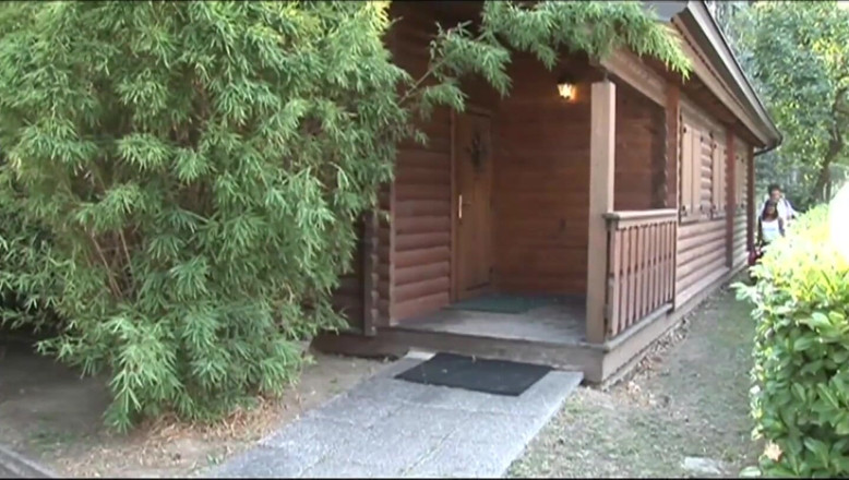 XTime Vod: Grote tieten likken poesje neuken in het park