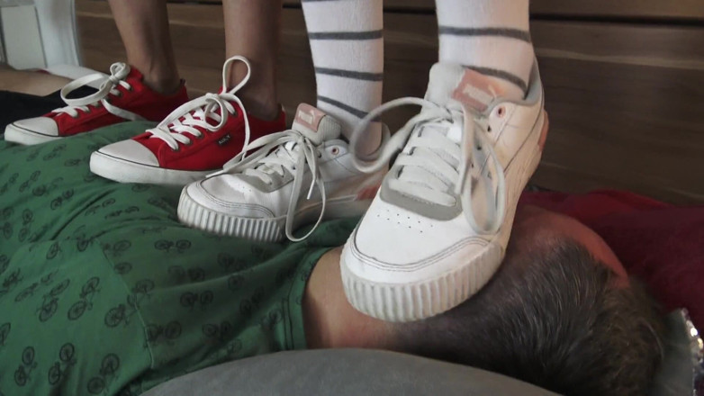 Femdom Austria: Teen Slut Girls Sneaker Face Standing and Jumping!