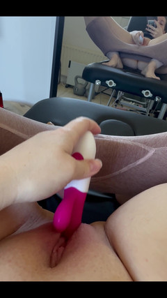 Naughty Mila: Jen malá škádlení pro tebe. Pokud se ti to líbí, víte,...