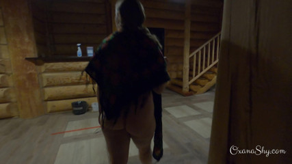 MILF Oxana: Looking for two cocks to suck!