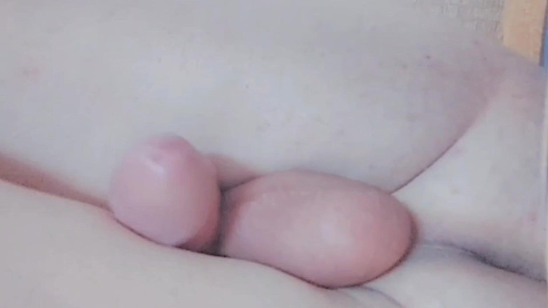 Kitty_Cross: Sissy Mtf gorąca dziwka Dwie napalone sukienki Wykonywanie białego twink...