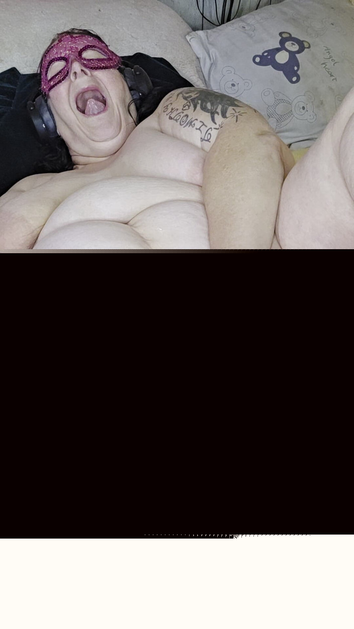 HerculesnVENUS: Maskovaný pán líže, určitě se chová špatně