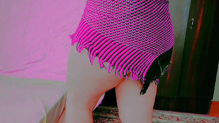 Kitty_Cross: 时尚狂热：探索变装的最新趋势！