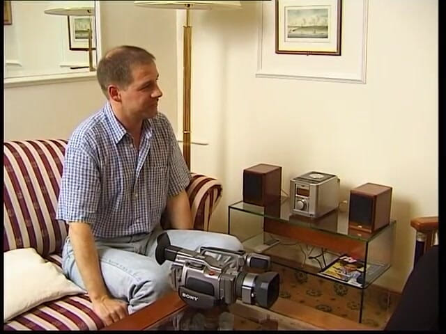 Xfucks: O curvă matură vine la audiție pentru a suge o...