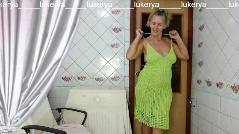 Lukerya: Lukerya. Quando mi sento triste a cuore, lavoro a maglia...