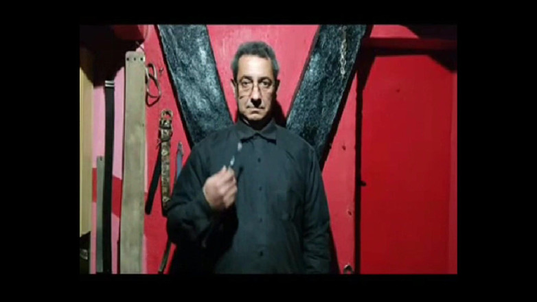 Casal Gresopio BDSM: Adorând picioarele și sugând pula lui Dom Gresopio 2