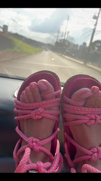 This new lilac pedicure is great with my pink sandals, don't you think?