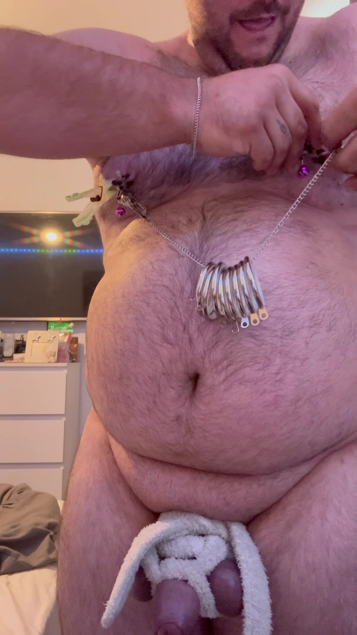 Shaun Cbt: Gioco con i capezzoli bondage con cazzo