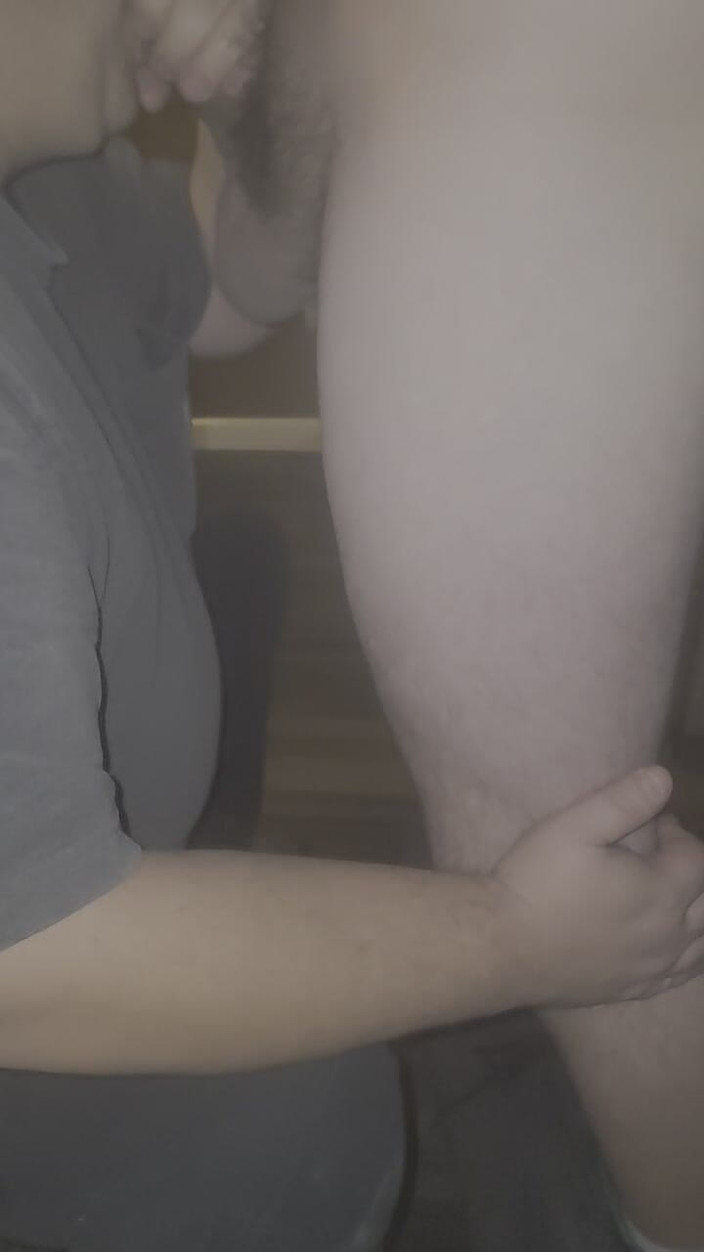 Jim fluffer: Корі. Він великий фанат. Смокче його в Наполеоні, Штат Огайо. У мотелі було жахливе освітлення. #jimmyflufferporn