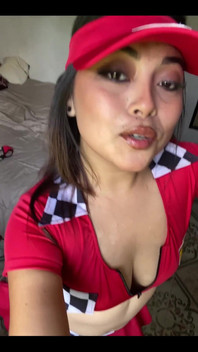 Live in 15 Minutes, Let's Chat for a While