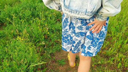 Squirt_orgasm_69: 用振动器走在街上，与lovense lush的阴户高潮控制