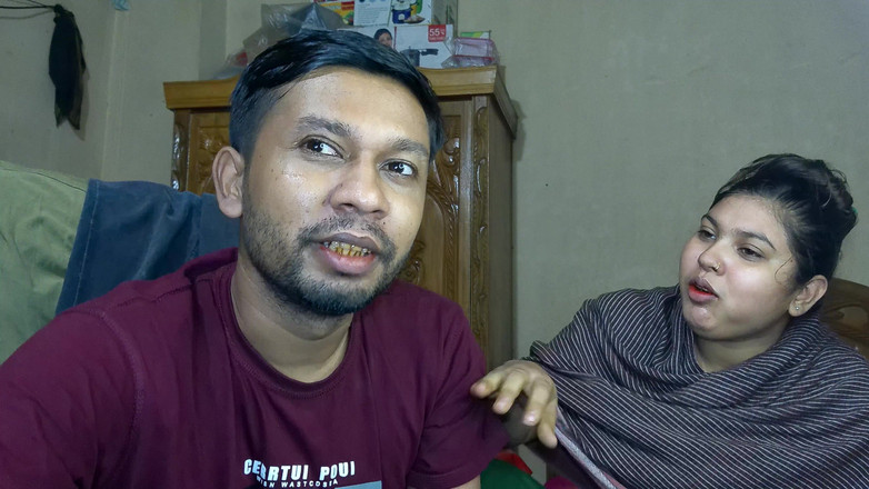 Desivideo: Deshi gorący indyjski Bhabhi sam w domu szybko