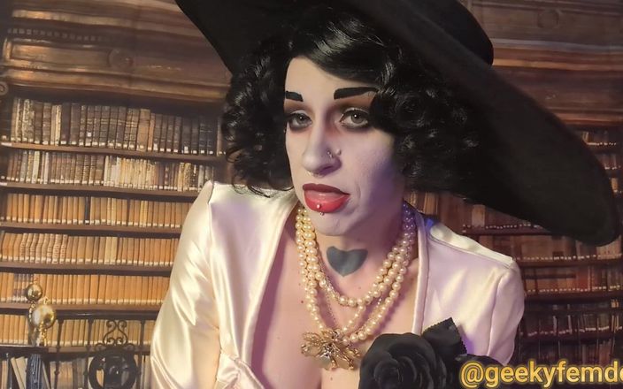 Geeky Femdom: Lady Dimitrescu má občerstvení