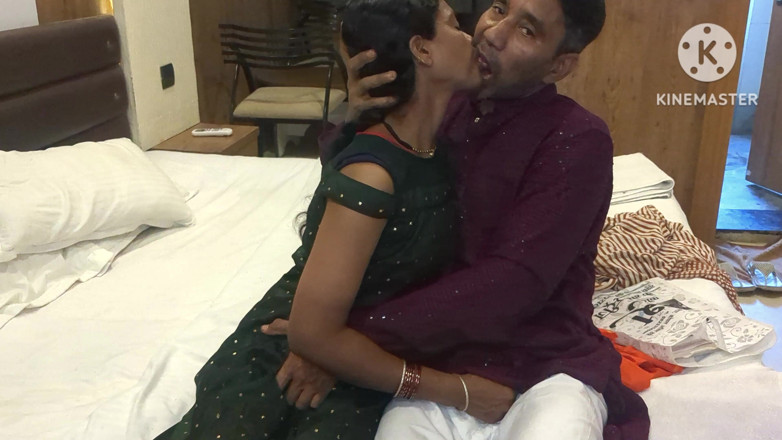 Kirankirati: Bhabhi Ki Chudai in Green Dress XXX Sex