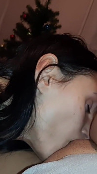 Můj první lesbický sex v novém roce - lesbická iluze