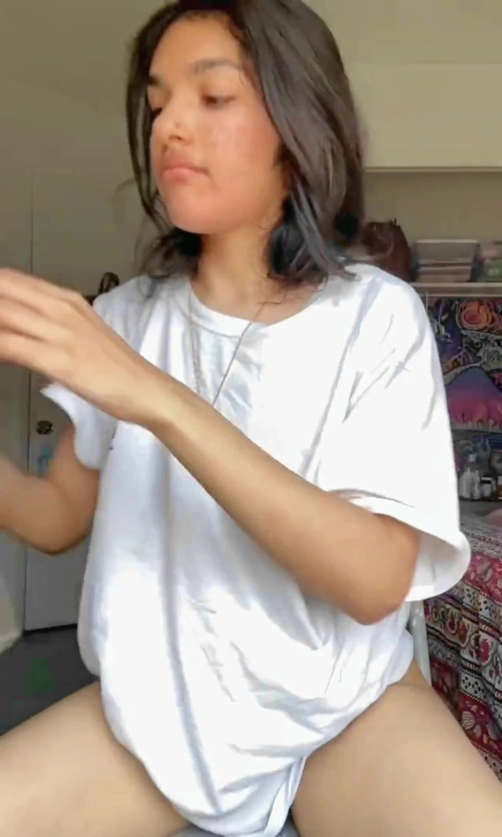 Miss Pori: Who Fuck Me Hardly?