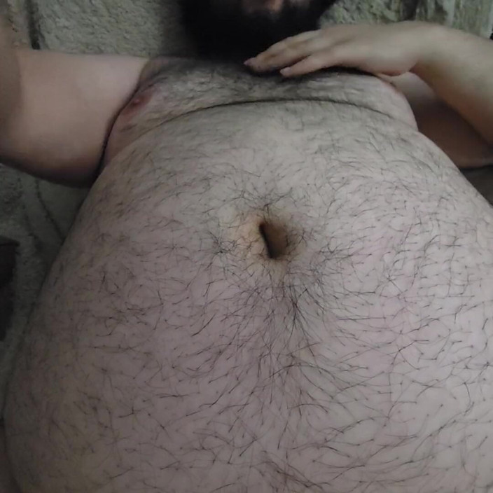 Chunky Belly Boy: Gosok perut gemuk beruang besar, bellybutton fingering, permintaan #1