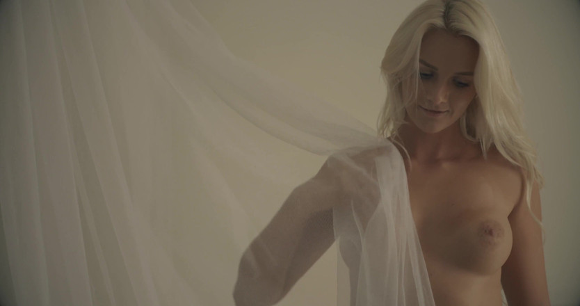 XCZECH: Katy Sky - poranek w studio - premium