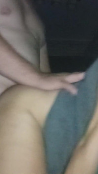 후방 위치는 깊게 관통하는 데 도움이 됩니다