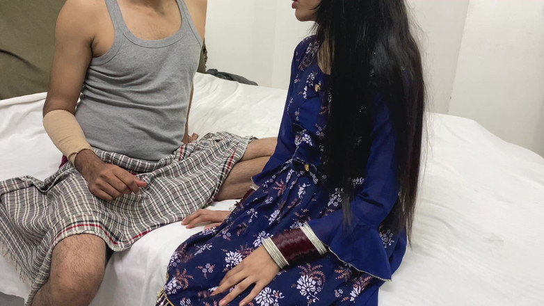 Desifilmy45: Guarda il grosso cazzo nero del patrigno, la Vergine Ragazza è...