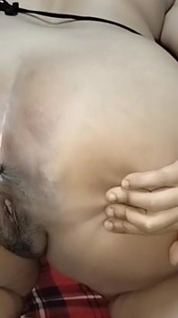 Bhabhi mostrando su culo roto