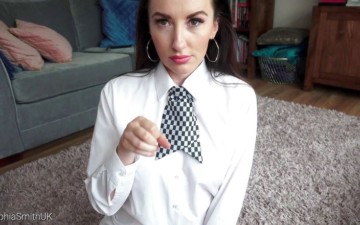 Sophia Smith UK: Cravată și cămașă WPC - instrucțiuni de masturbare