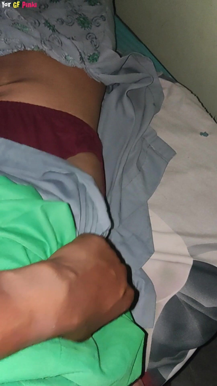 yourrajkumari: 德西印度农村女孩的第一次XXX视频。在 Magahi 语言