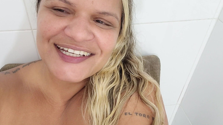 Paty Bumbum: 私のプレディウの世話役であるアマウリーが、いたずらな動画を求めました