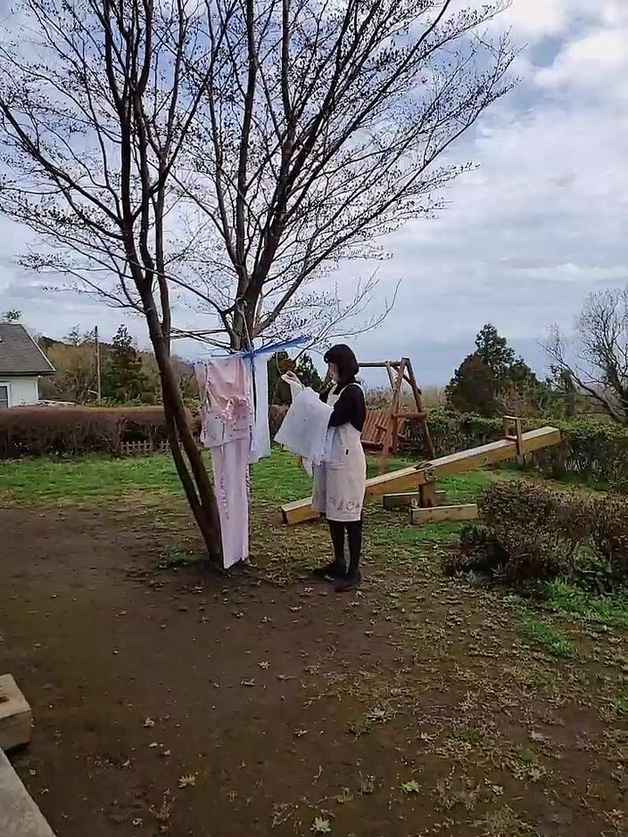 Mayumi Kanzaki: La matrigna prende nella lavanderia