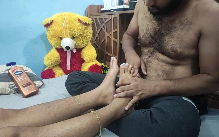 Vaigavarun Feet romance: Масаж ніг і ніг