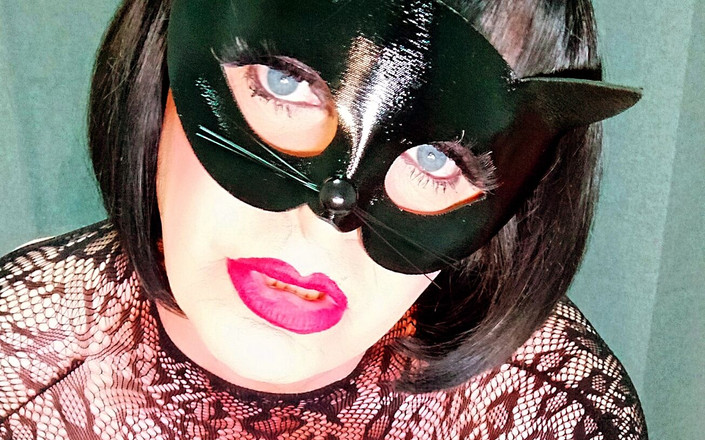 Emma Browne: 变性人猫女孩自慰