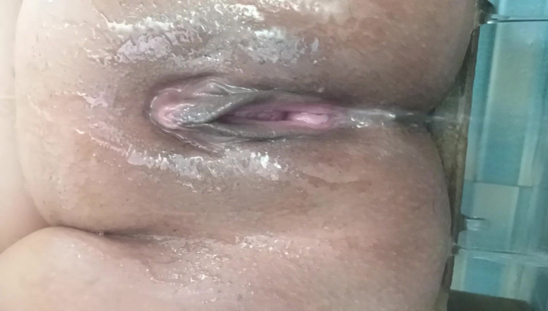 XXX Nepal: Як мініатюрна вагіна отримує самозадоволення.