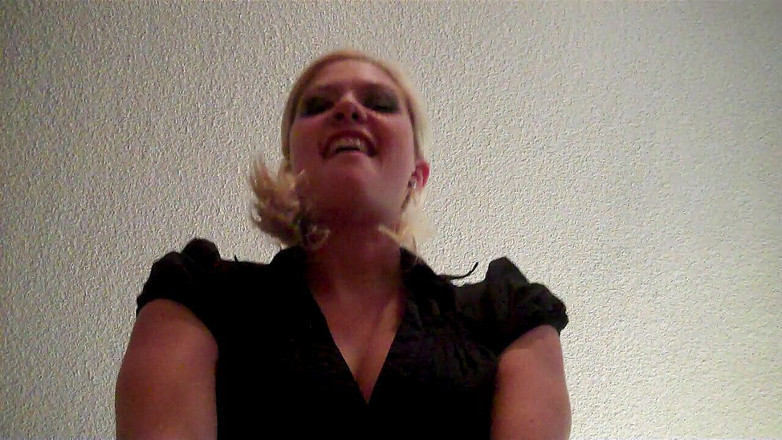 Cryptostudios: Tabitha giantess 93