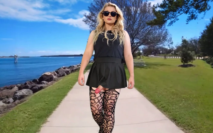 Lucas Nathan King: Mini etekli canavar yaraklı transeksüel teşhir ediyor