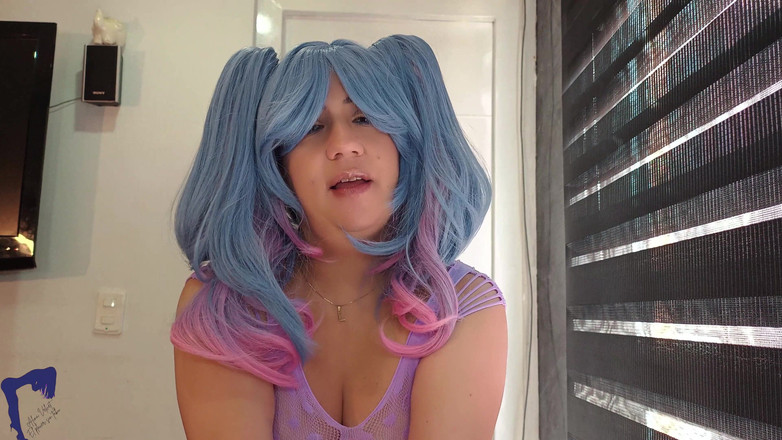 AlinaVelvet: Seksowna Latynoska MILF Żona W Cosplay Daje Mi Ręczną Robotę, Jeżdżę...