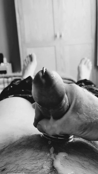 Bellhead: Slow motion jerk fun