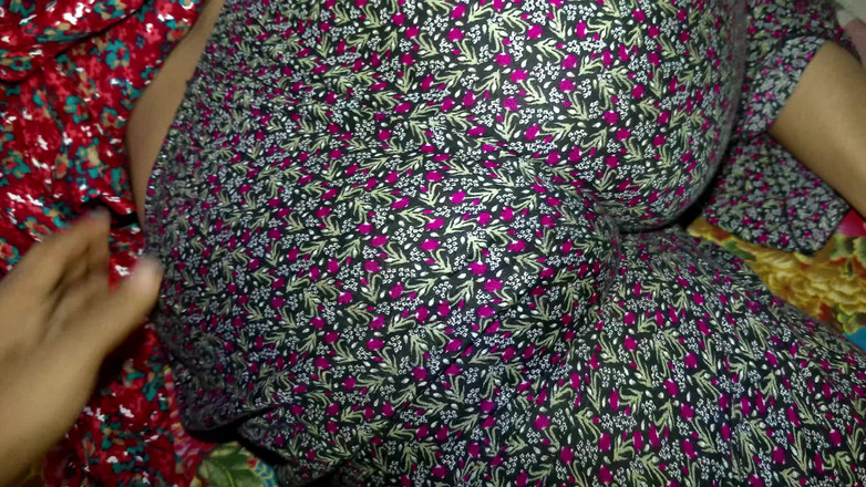 Shahinbd: 非常性感的sima sarkar的大屁股在达卡的古尔尚是一部精彩的性爱视频