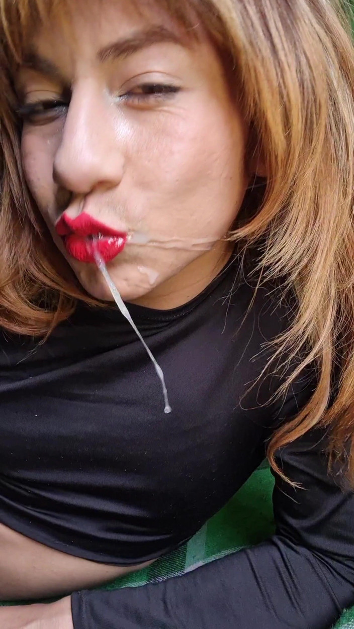 Evehamphy: Mulutku dicrot sperma hangat