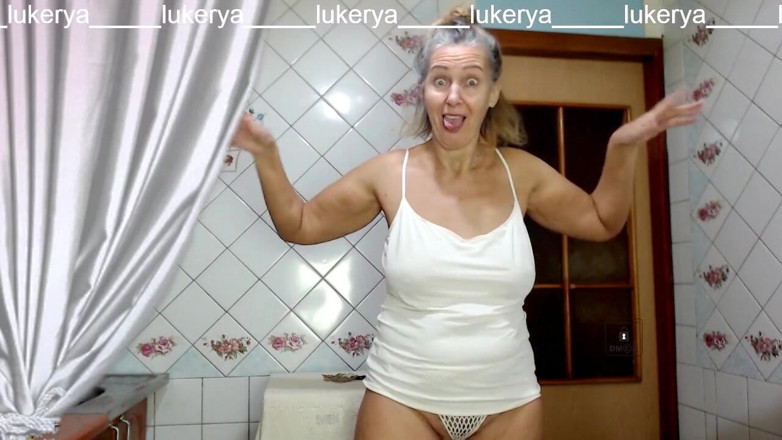 Lukerya: Poslední den roku 2021 s veselou Lukeryou v kuchyni